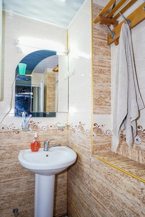 Bori'S Guesthouse Ushguli Eksteriør bilde